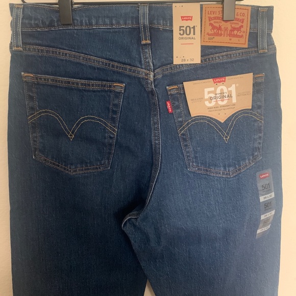NWT Levi’s 501 Original High Rise Straight Leg 32 x 32 - Picture 4 of 7